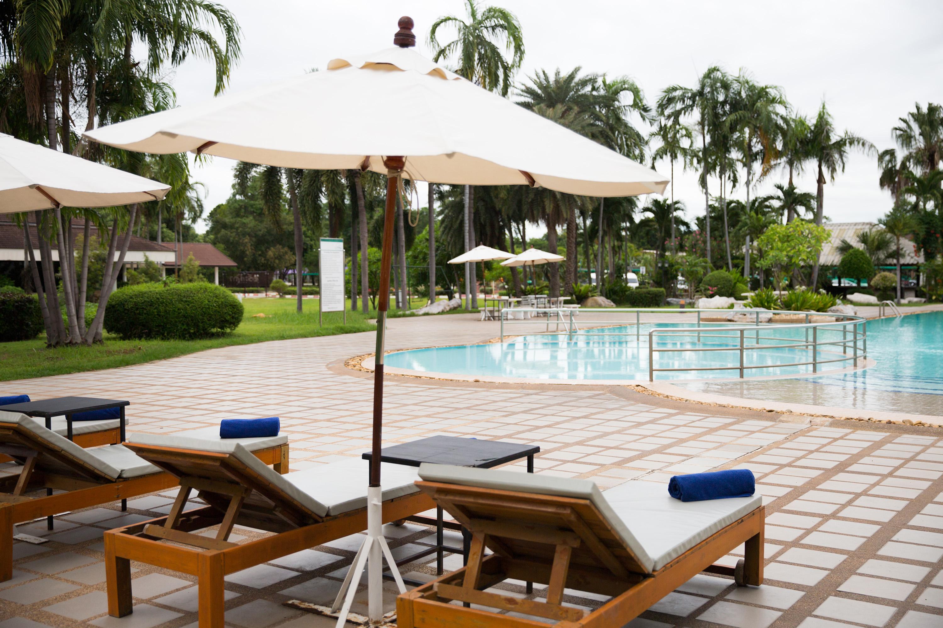 The Imperial Hotel & Convention Centre Phitsanulok Exteriör bild